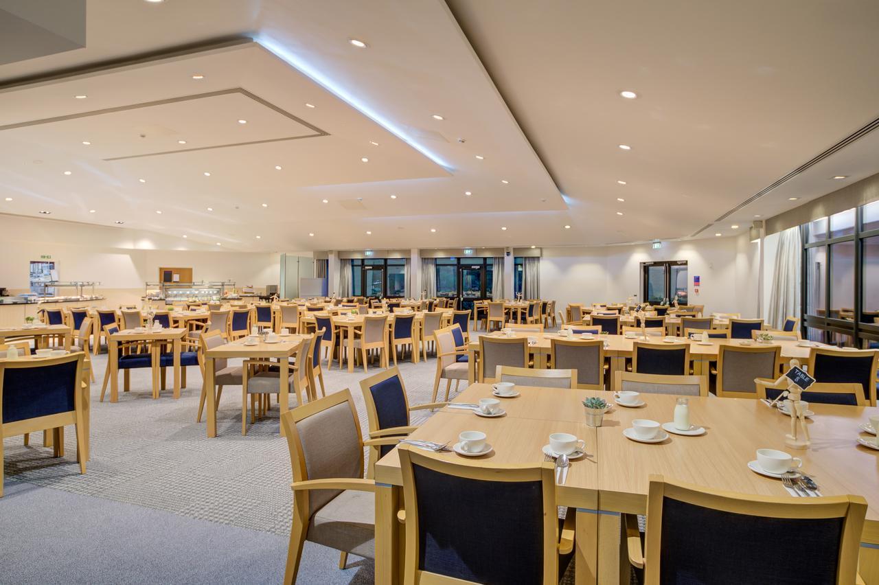 Warwick Conferences - Radcliffe Hotel Tile Hill Eksteriør billede